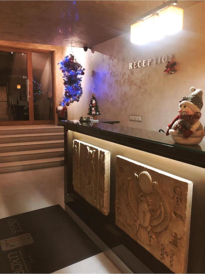 Hotel Luxor メルニック エクステリア 写真